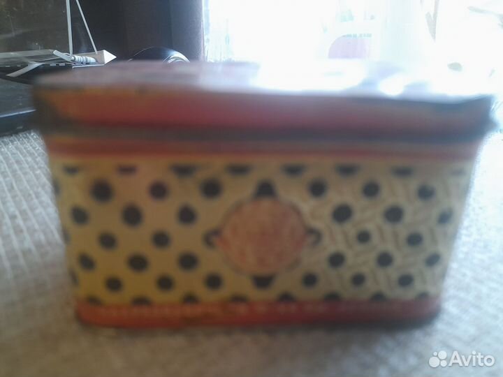 Жестяная коробка из под чая. СССР