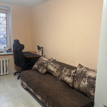 Комната 12,8 м² в 3-к., 1/5 эт.