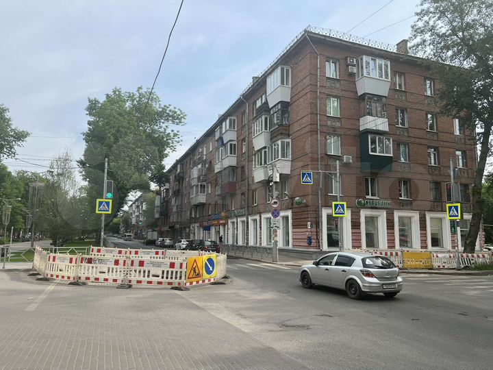 Торговая площадь на 1-ой линии на пешем трафике