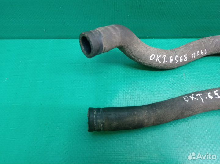 Патрубок радиатора печки Skoda Octavia (A4) седан