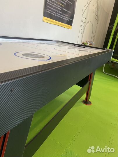 Настольный аэрохоккей
