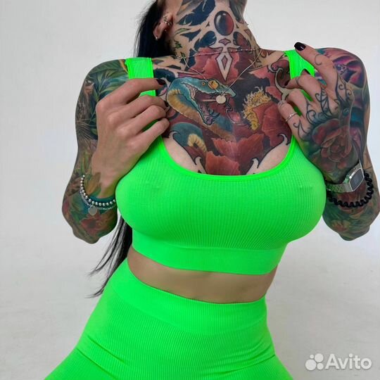 Костюм спортивный