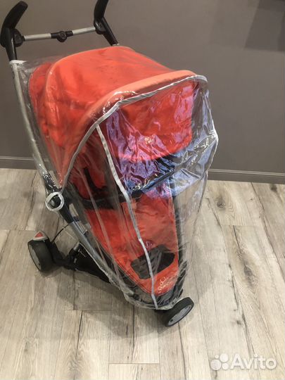 Коляска Quinny zapp + комплект Maxi Cosi