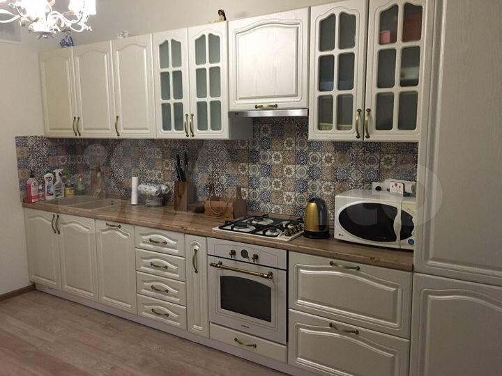 2-к. квартира, 65 м², 1/4 эт.