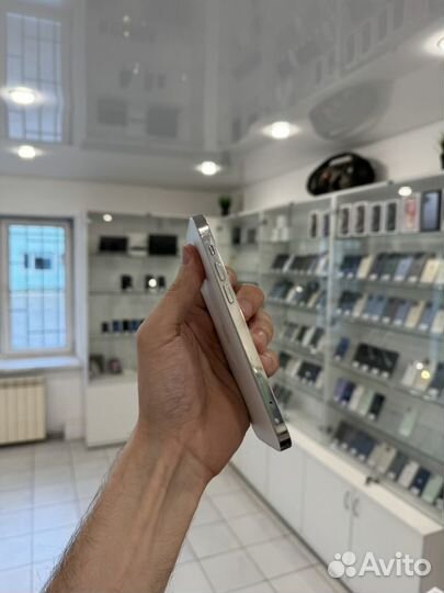 iPhone 12 Pro, 256 ГБ