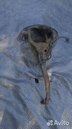 Кулак передняя правая мерседес Mercedes w220