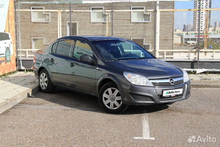 Opel Astra 1.6 МТ, 2011, 220 008 км