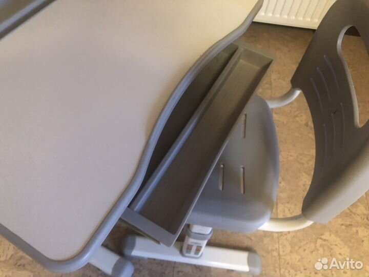 Растущие парта и стул