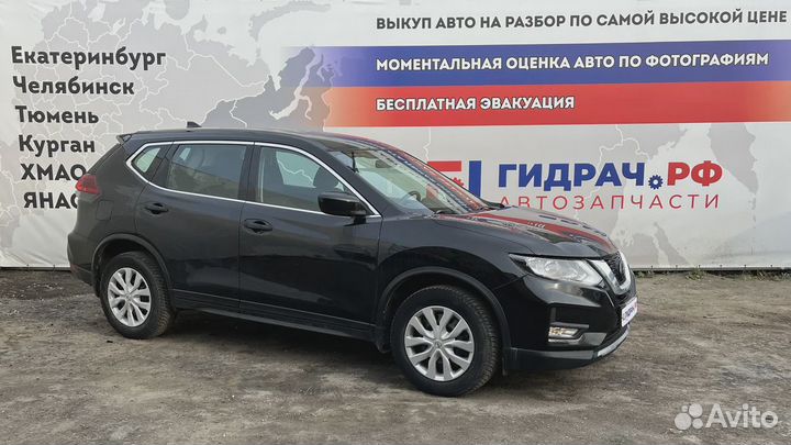 Фонарь задний наружный левый Nissan Roque (T32) 26555-6FL0D