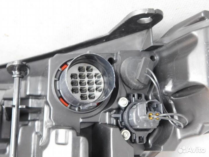 Фара правая Land Rover Range Rover Evoque