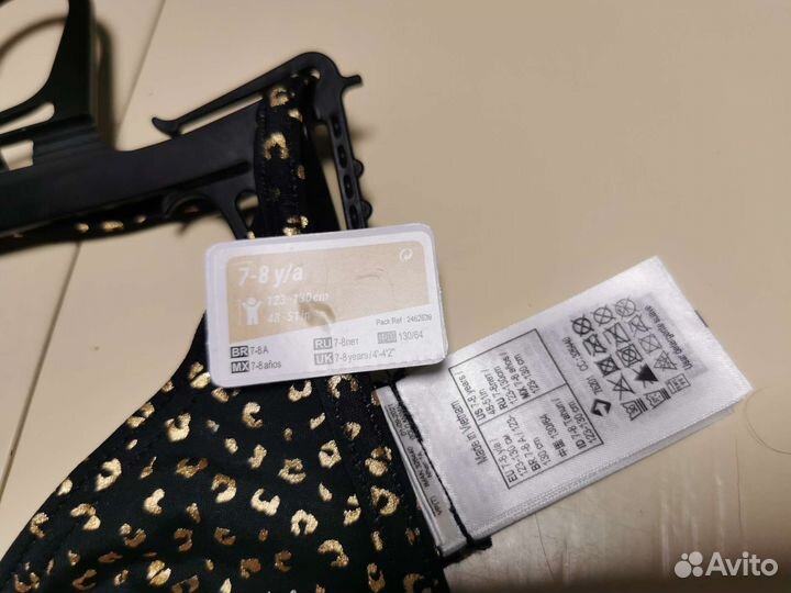 Купальник декатлон 116-122, верхняя часть, новый