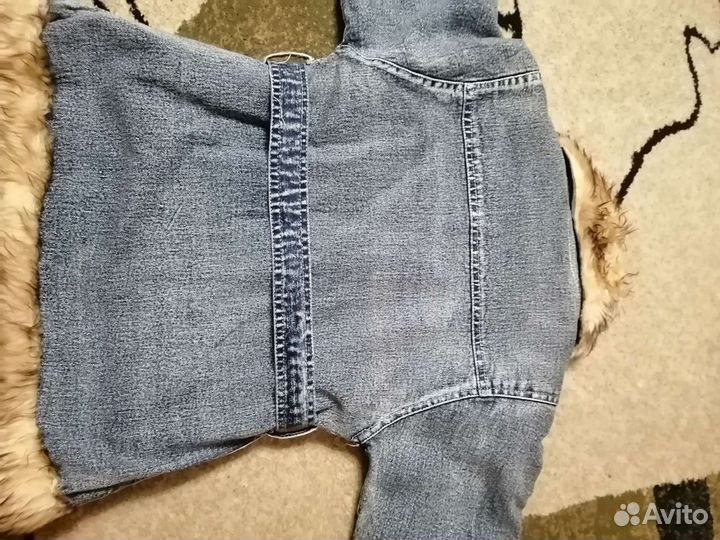 Продам пальтишко для девочки