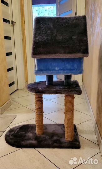 Домик для кошки с когтеточкой бу