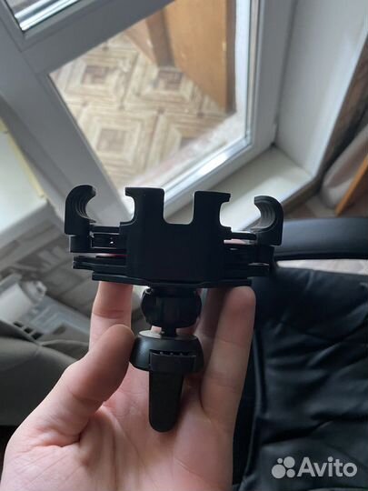 Держатель для телефона в машину