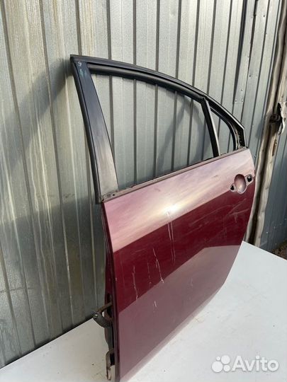 Дверь боковая задняя левая Nissan Primera P12