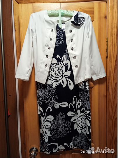 Продаю платье