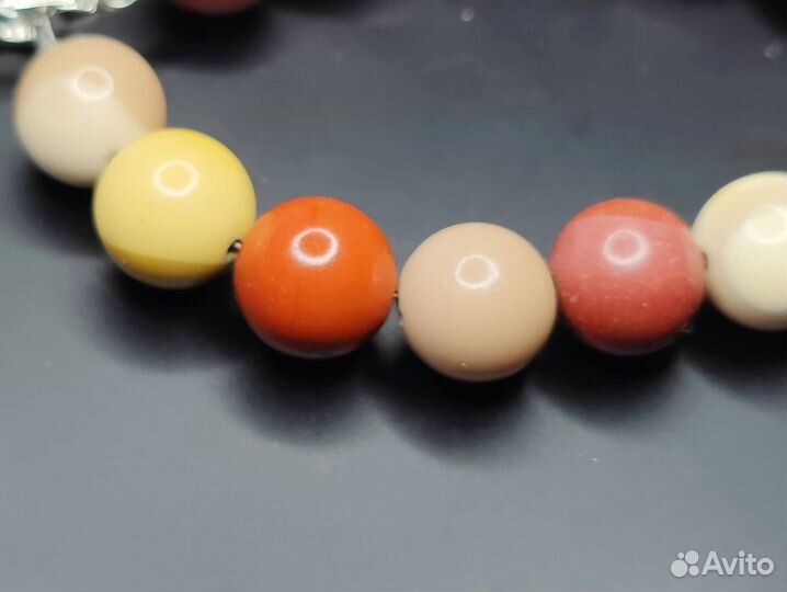 Браслет из яшмы мукаит