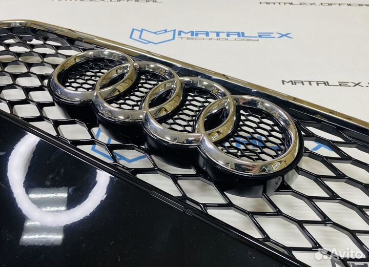 Решетка радиатора Audi A4 B8 рестайлинг, хром