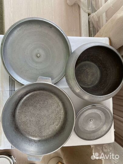 Чугунок, сотейник,тарелки металл
