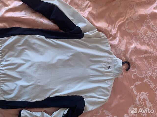 Продается спортивный костю porsche,модель P-5000