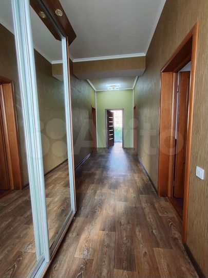 2-к. квартира, 85 м², 1/2 эт.