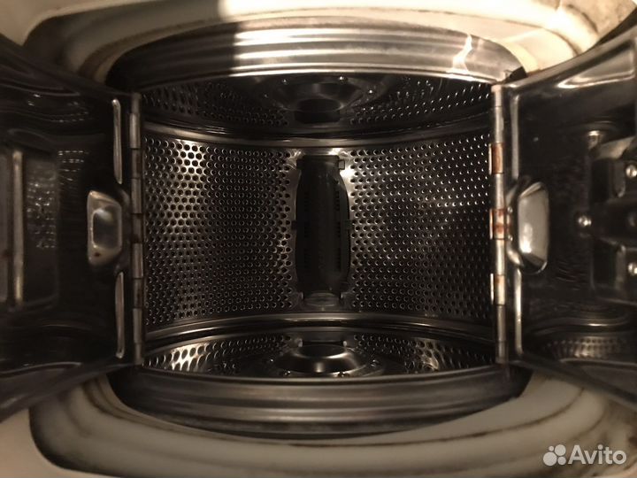 Стиральная машинка с вертикальной загрузкой