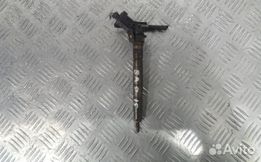 Форсунка дизельная audi A6 C6 (8AD15AL02)