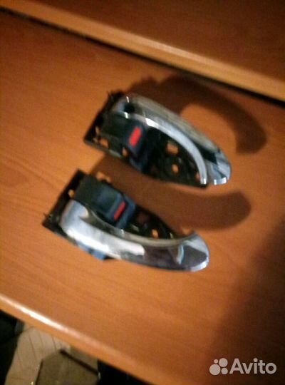 Ручка дверная Toyota rav 4.цена за пару