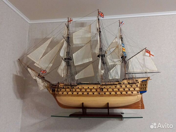 Модель корабля