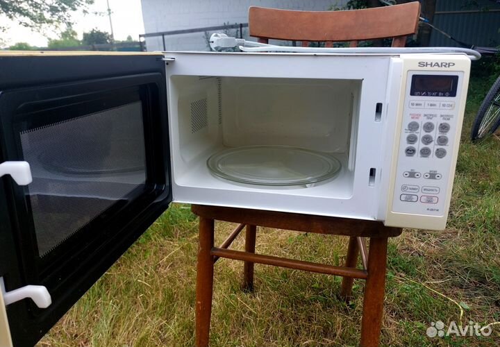 Микроволновая печь sharp R-2571K на запчасти