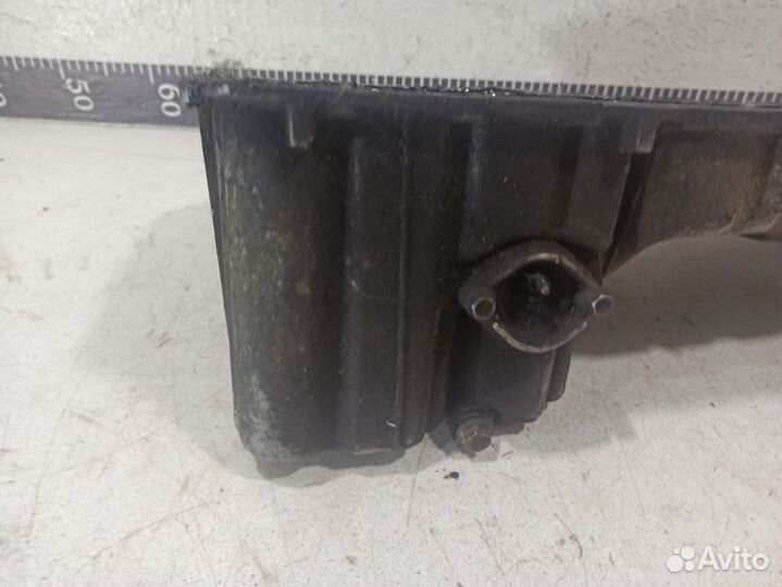 Поддон двигателя Мерседес