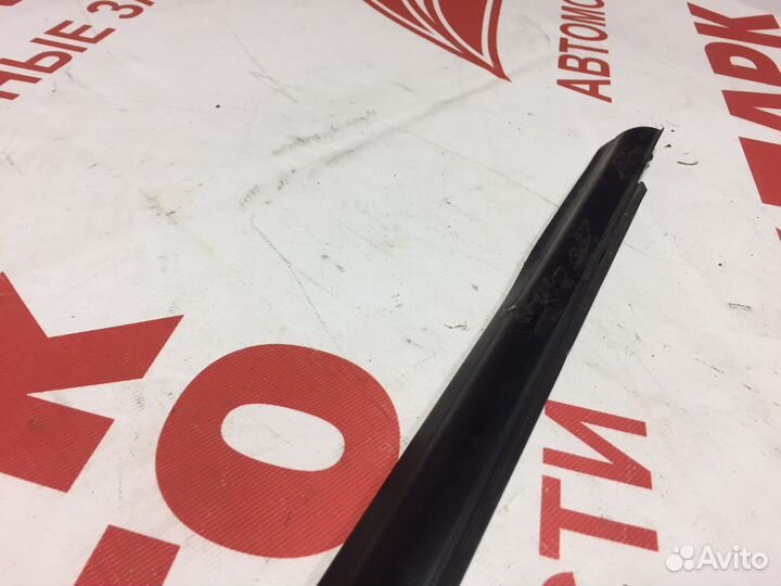 Бархотка задней двери для Хундай Тусан 1 2007