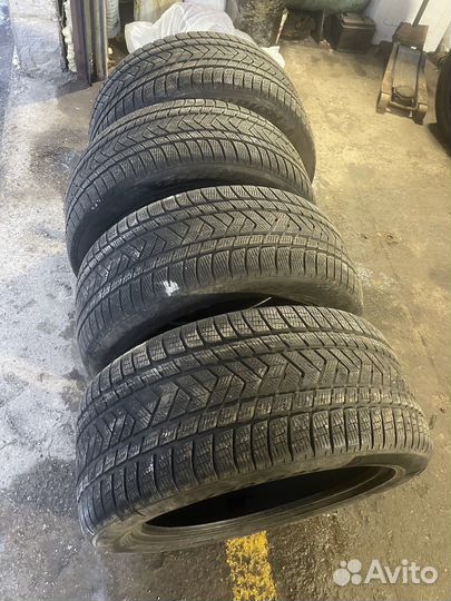 Колёса Pirelli Scorpion 275/45 R21 и 315/40 R21