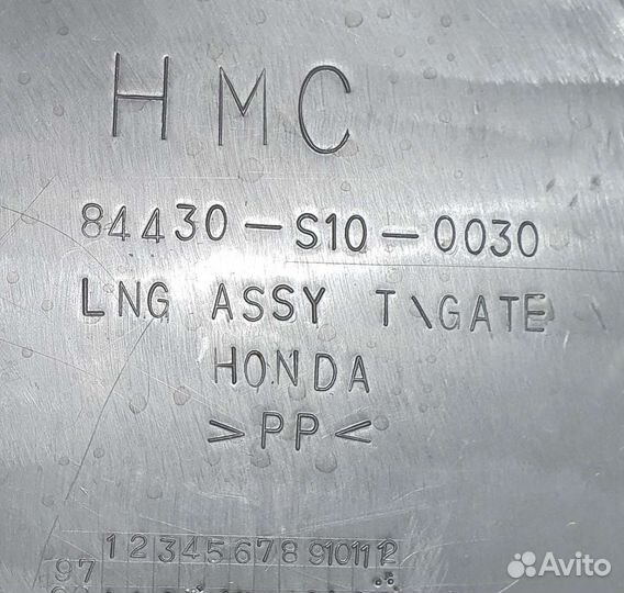 Обшивка крышки багажника Honda C-RV 1