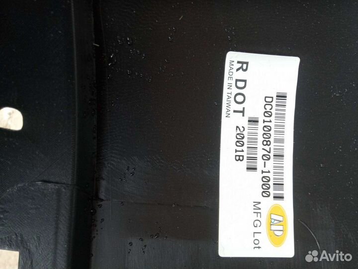 Продаю новый задний бампер Reno Logan