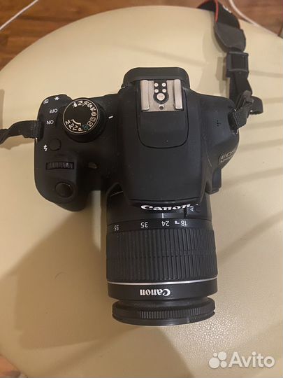 Зеркальный фотоаппарат canon 1200D