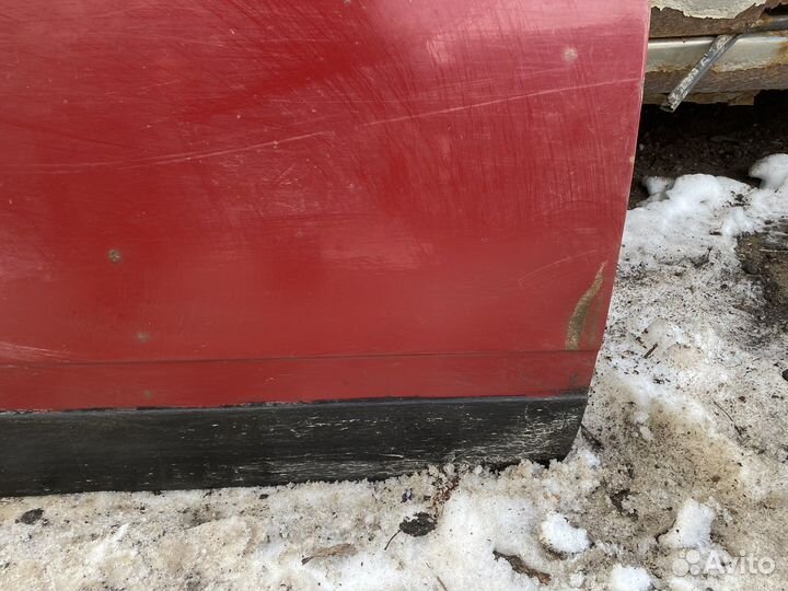 Передняя правая дверь ваз 2104 2105 2106