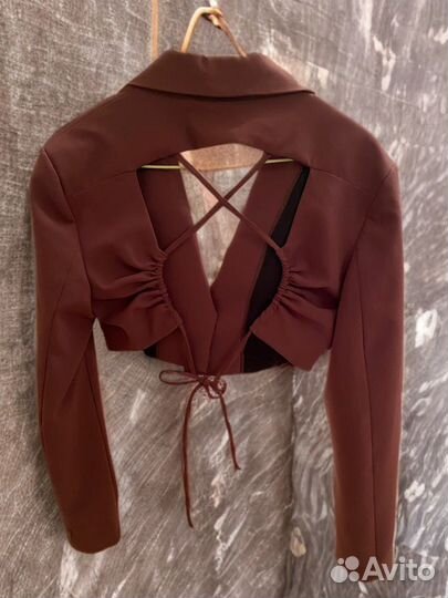 Пиджак женский короткий