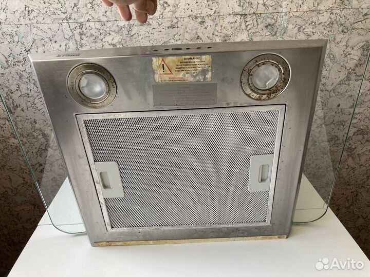 Вытяжка для кухни 60 см