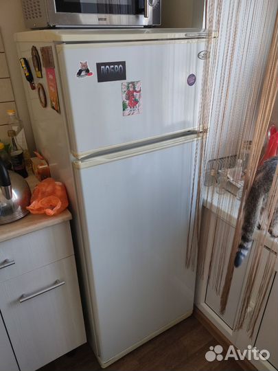 Холодильник атлант бу