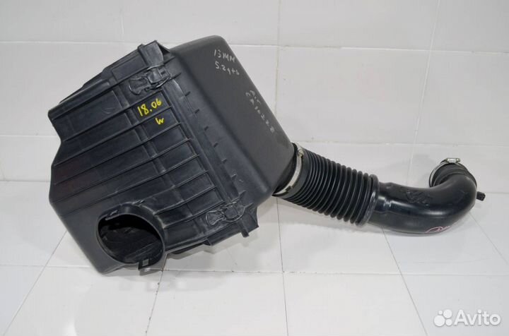 Корпус воздушного фильтра Jeep Cherokee KK 3.7