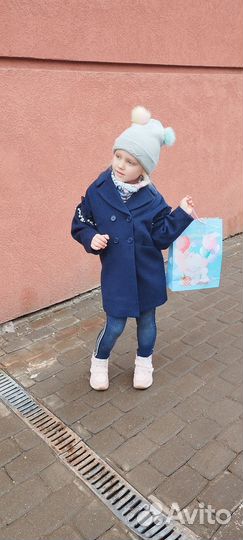 Пальто для девочки 116