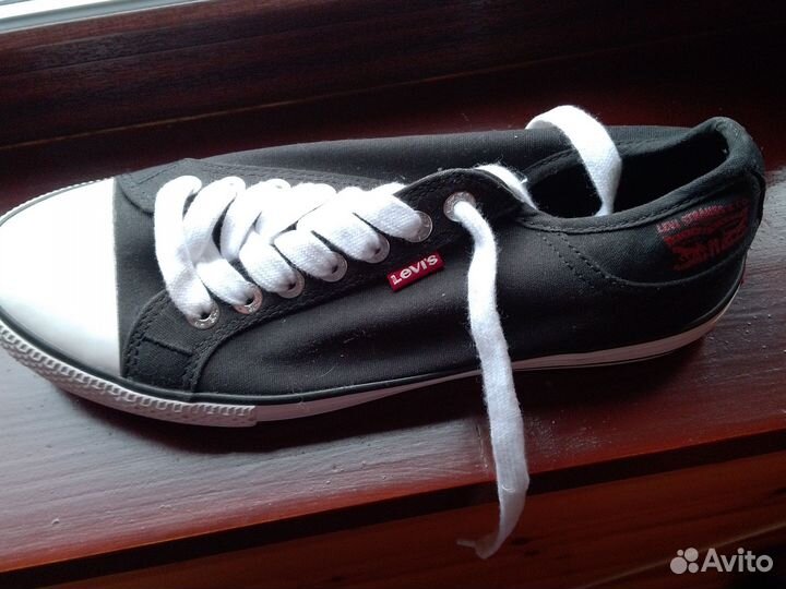 Кеды levi's новые