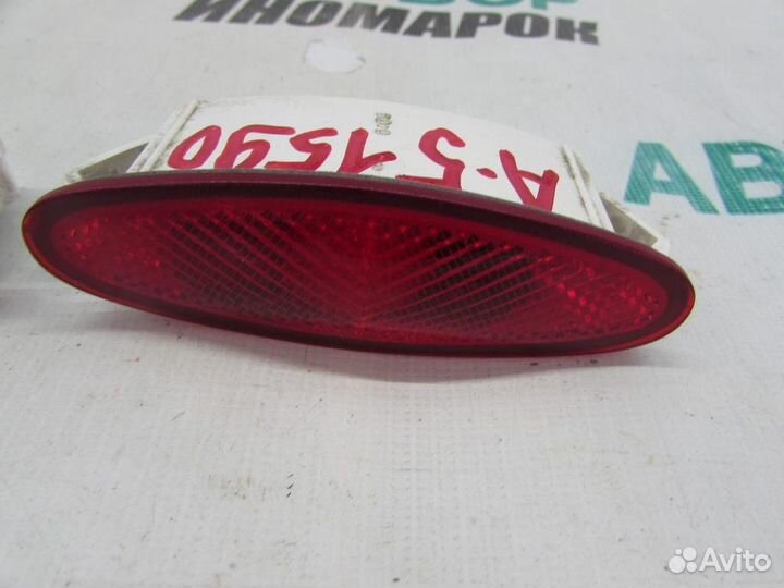 Отражатель задний для Nissan Primera 3 2002-2008г
