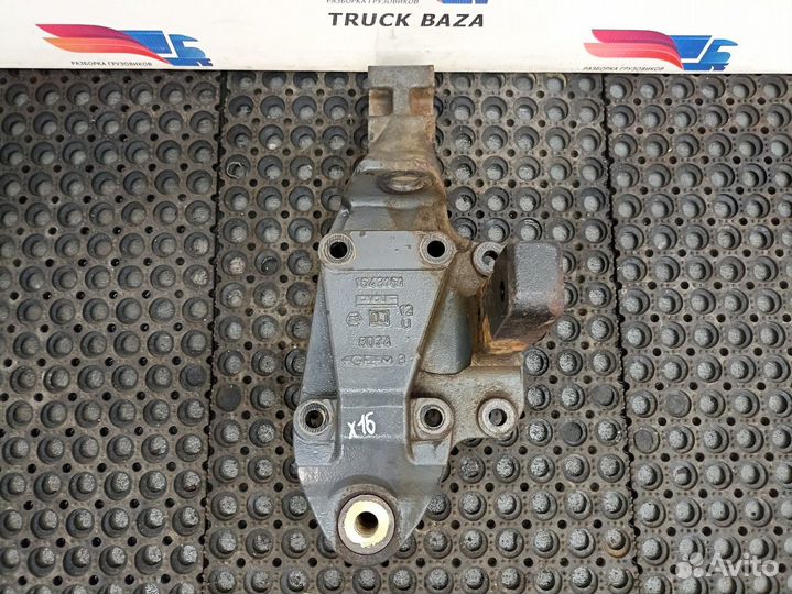 Кронштейн рессоры передний правый Daf XF105