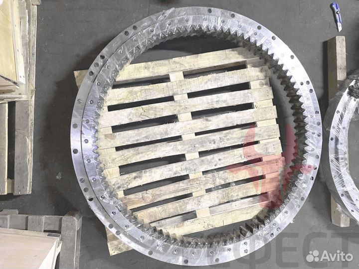 Поворотный круг Volvo EC290CLD 14563335