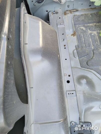 Четверть заднего правого крыла Land Rover