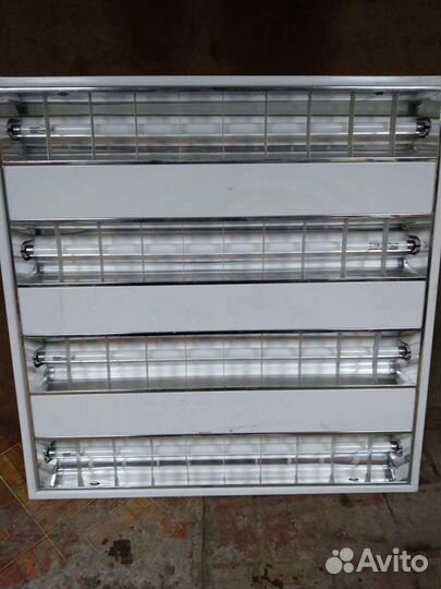 Светильник потолочный