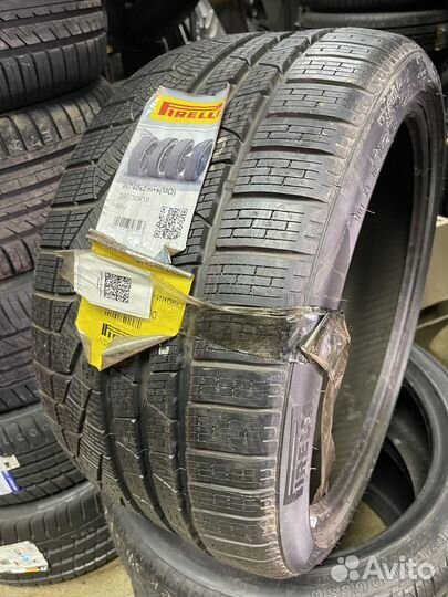 Pirelli Winter Sottozero 245/45 R19 103V