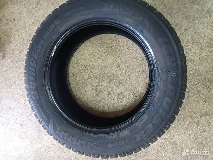 Bridgestone Ice Cruiser 7000 205/60 R16 92